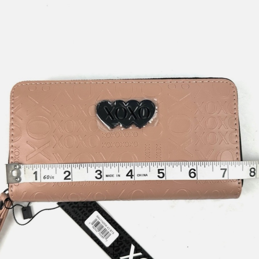 XOXO Embossed Wallet Blush Pink Hearts Zip Around Accordion Clutch Brand New - Picture 10 of 13
